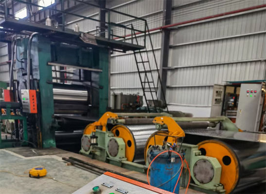Dòng dây chuyền sản xuất dây chuyền cắt lớp 4Hi 0.2-1.5 X 1300